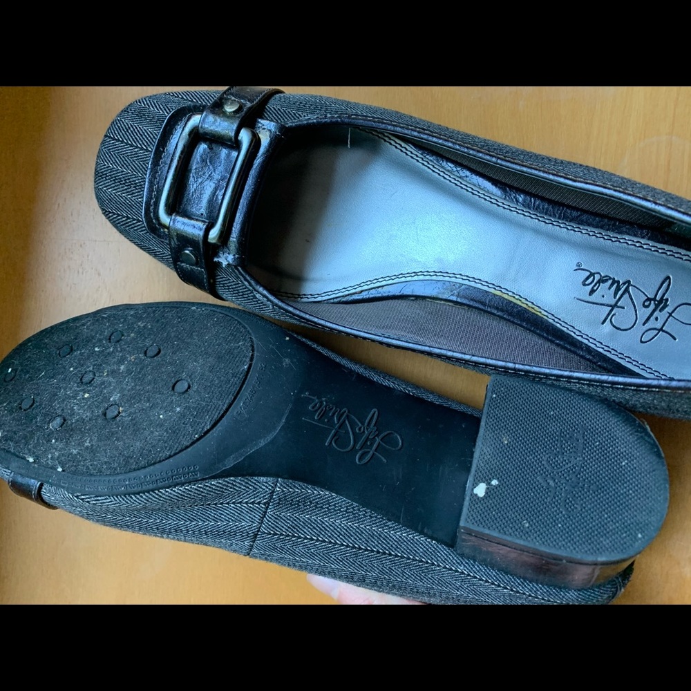 COPY - Barely worn LifeStride pumps